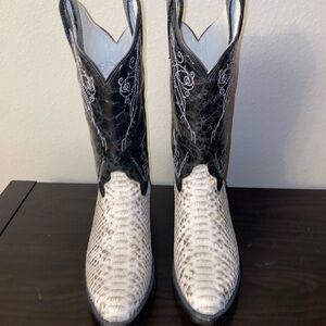 Black and White Western Cowboy Boots